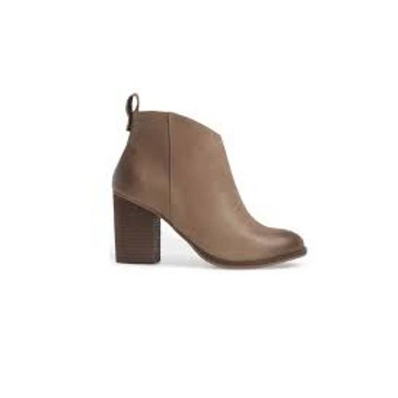 BP Lance women Leather Block Heel ankle Bootie size 11 - Picture 2 of 3